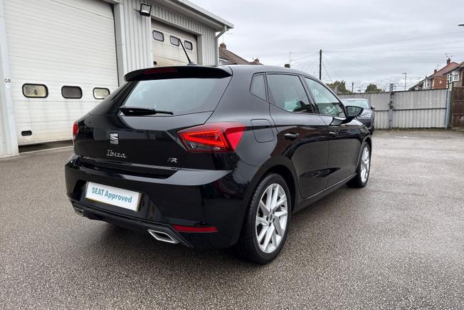 SEAT Ibiza Photo 22