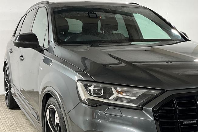 AUDI Q7 Photo 38