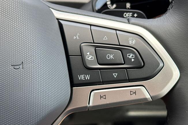 VOLKSWAGEN Tiguan Photo 17