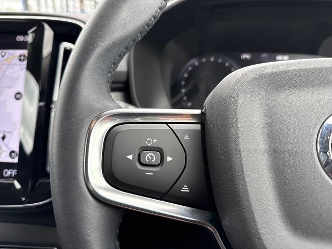 VOLVO Xc40 Photo 16
