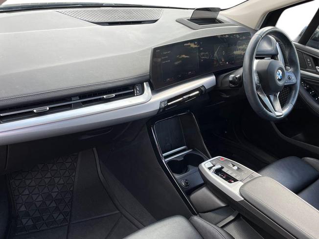 BMW 2 Series Active Tourer Photo 2