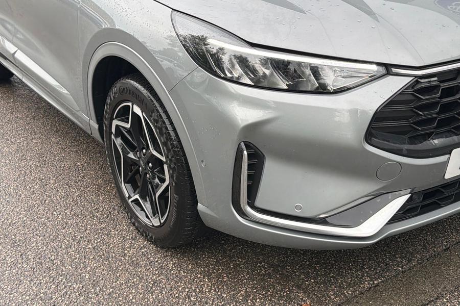 Ford Kuga Photo autoimg-9483e8fbd823577740aff3985900a9e0f6f067ea.jpg