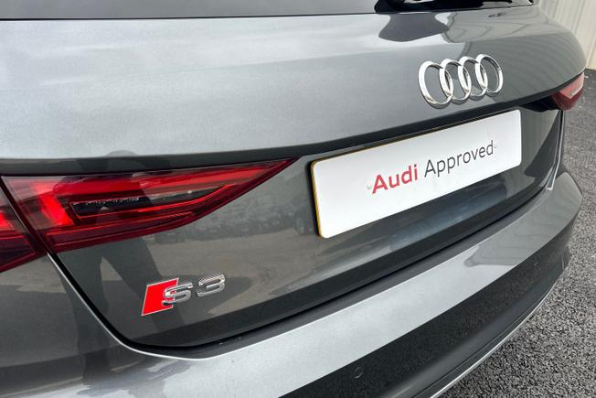 AUDI S3 Photo 30