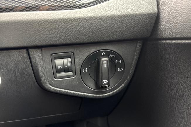 VOLKSWAGEN Polo Photo 32