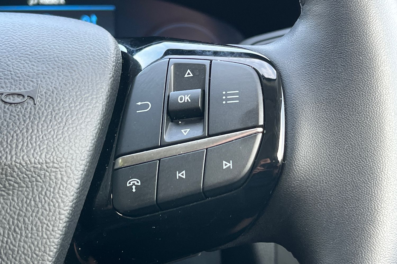Ford KUGA Photo 32