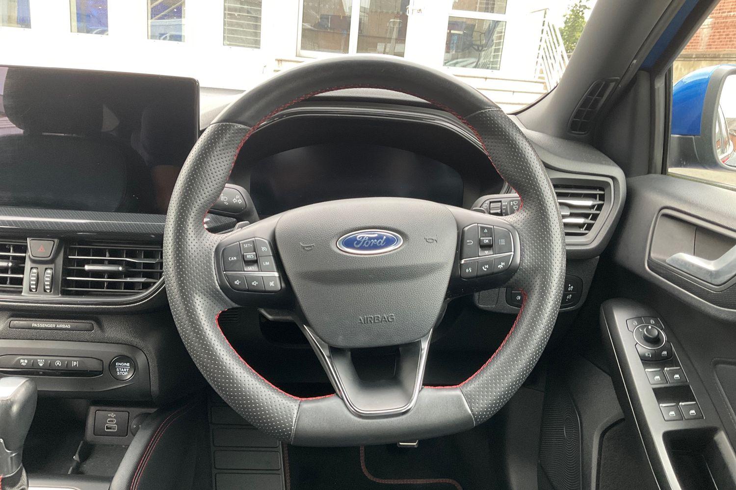 Ford FOCUS Photo 11