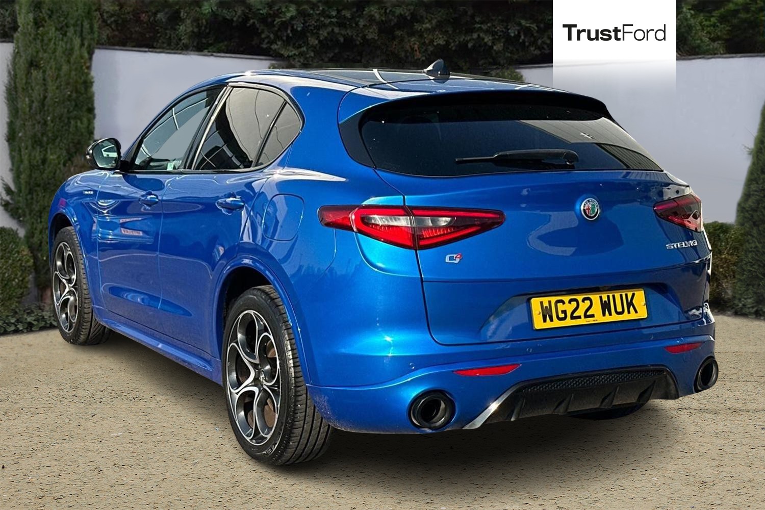 Alfa Romeo STELVIO Photo 1