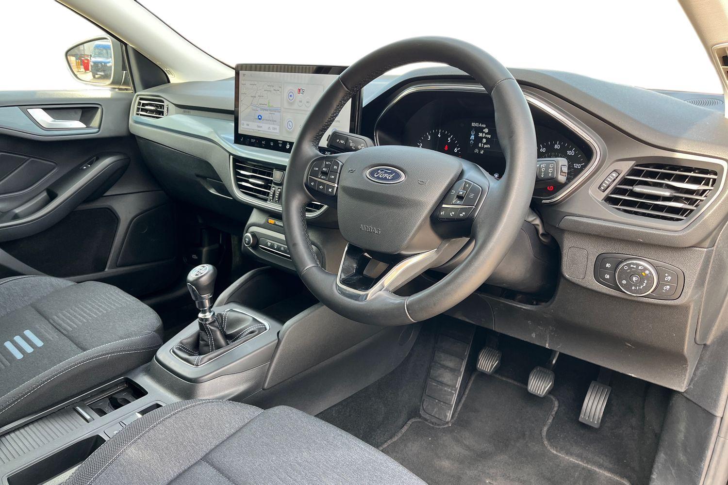 Ford Focus Photo 8