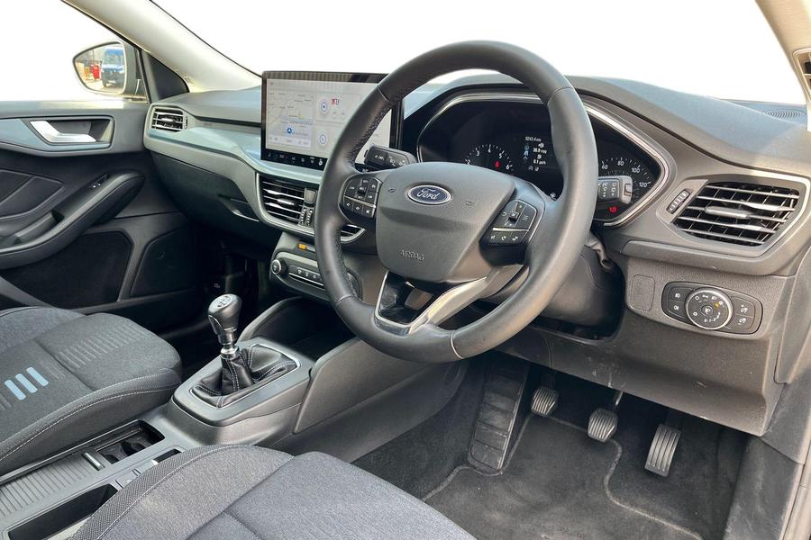 Ford Focus Photo autoimg-9489b7cbd93c9417cf0c1b5d1fe5f22e1f604a44.jpg