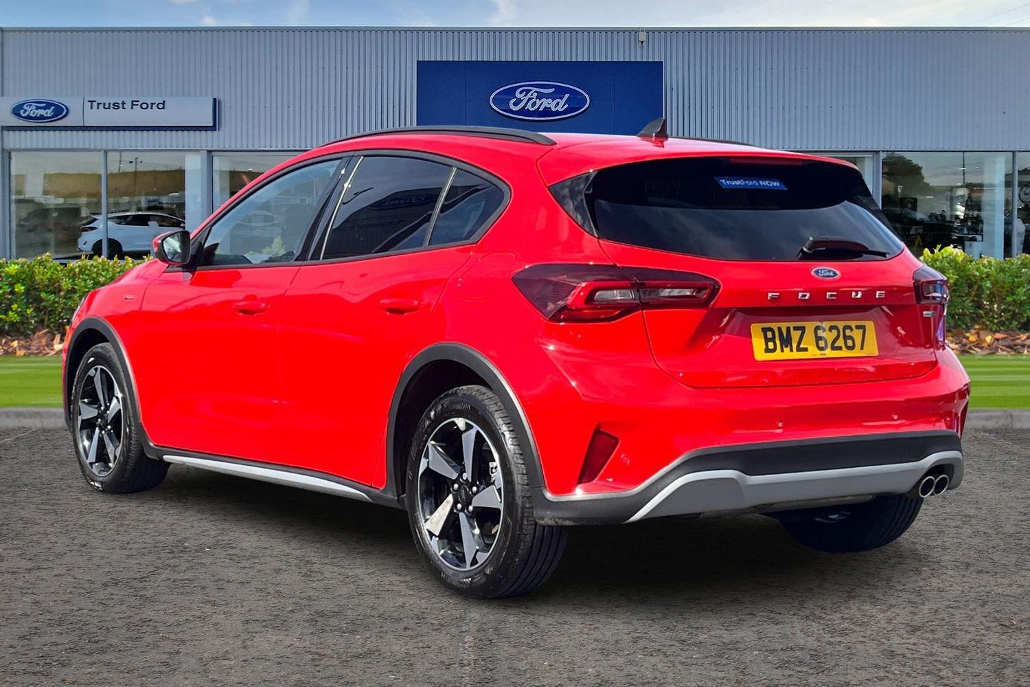 Ford FOCUS Photo 1