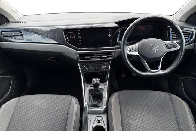 VOLKSWAGEN Taigo Photo 10