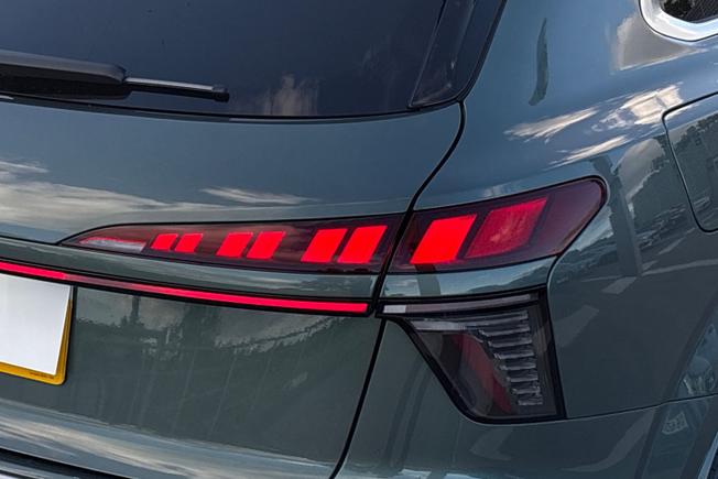 AUDI Q3 Photo 18