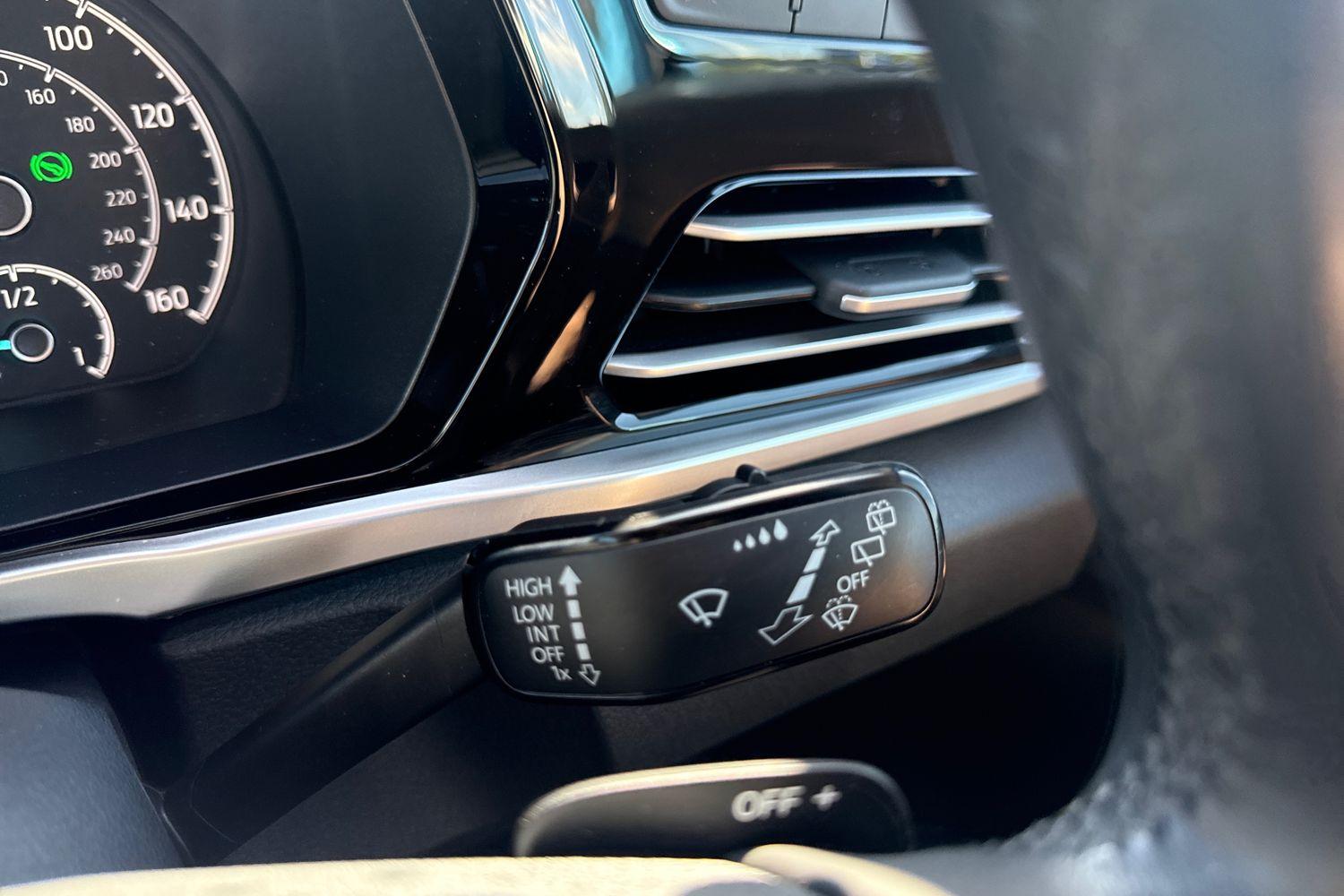 Ford TOURNEO CONNECT Photo 14