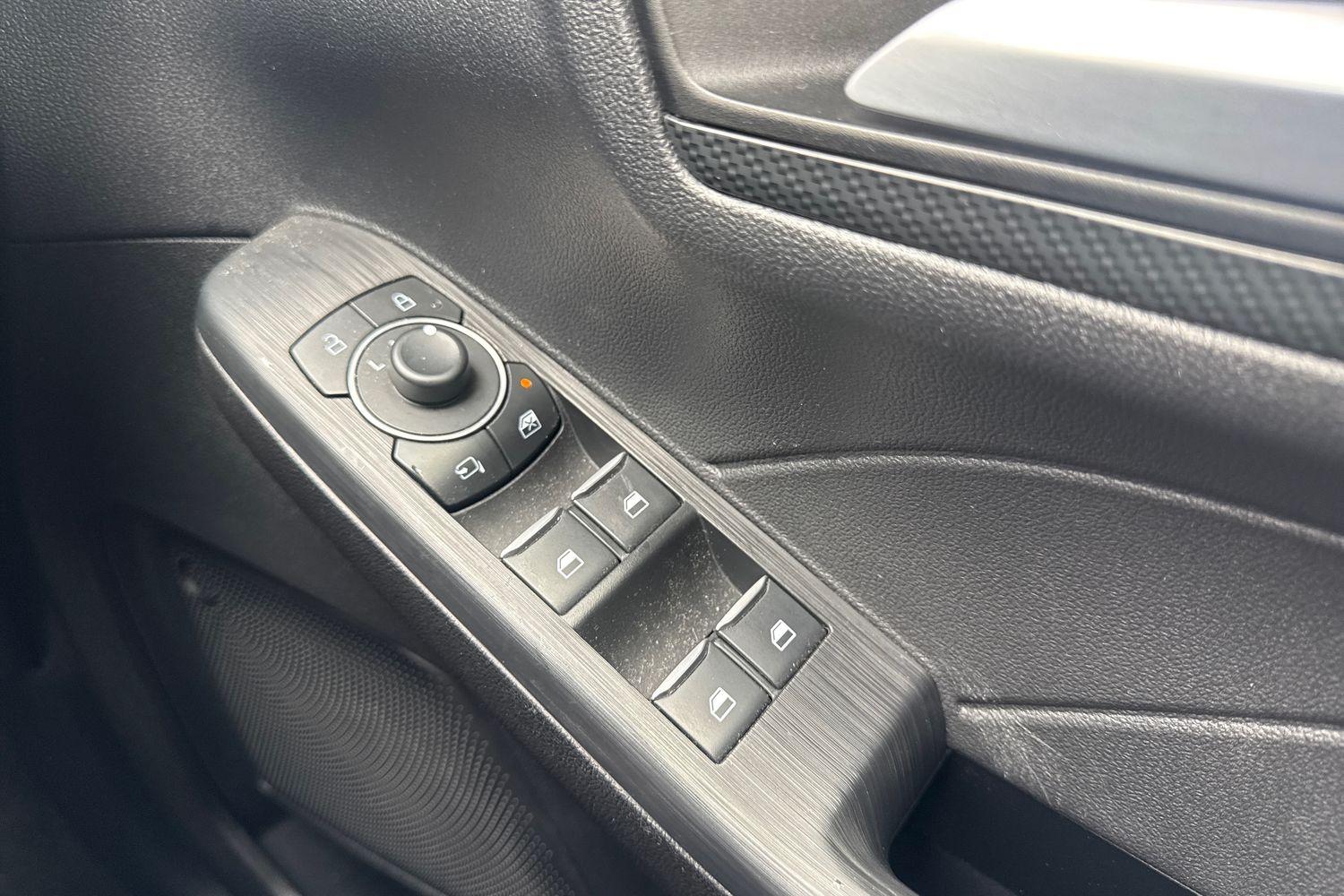 Ford KUGA Photo 15
