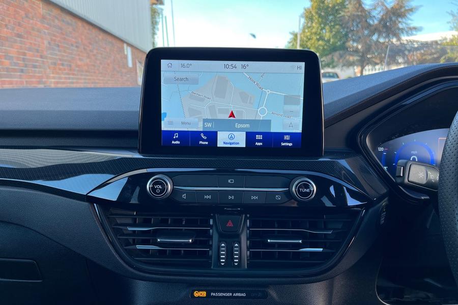 Ford Kuga Photo autoimg-94999c8957c1f678b3657d97d2c050b7e8bc7321.jpg