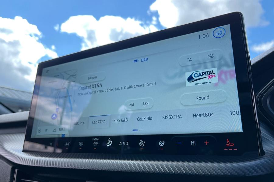 Ford Kuga Photo autoimg-949a48c35d4fb311e22939e9d60d13c030e31749.jpg