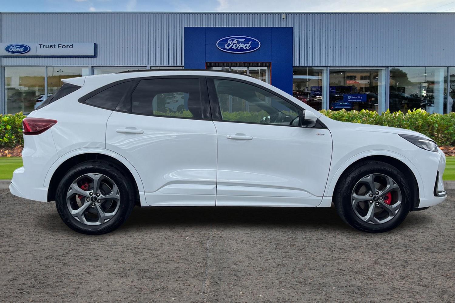 Ford KUGA Photo 2
