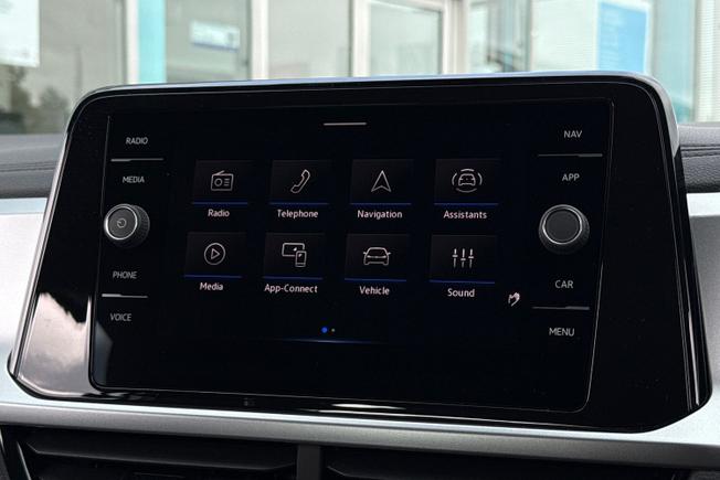 Volkswagen T-Roc Photo 30