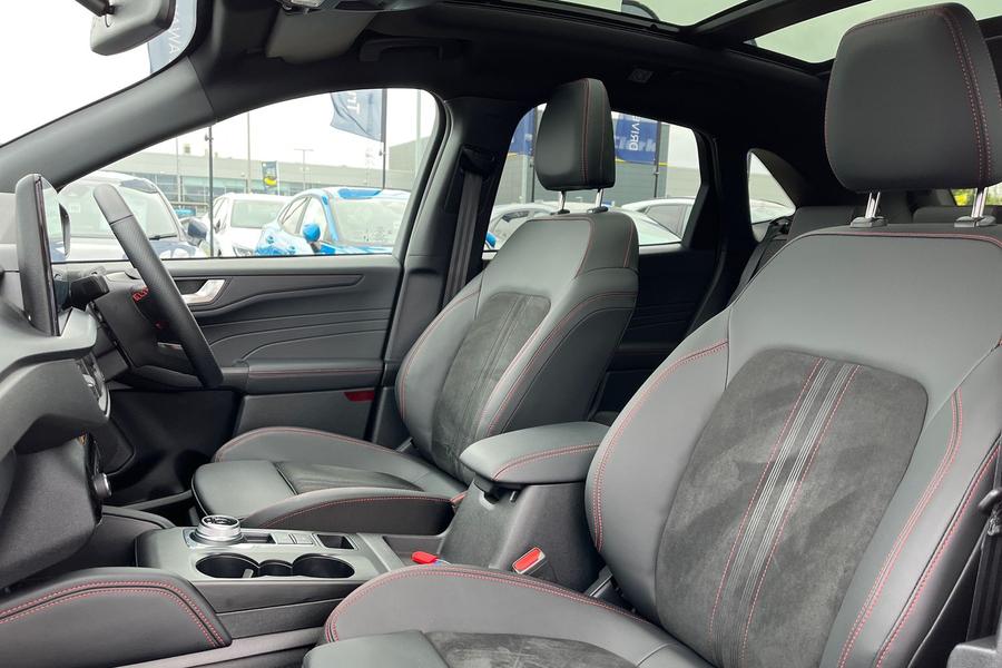 Ford Kuga Photo autoimg-949f27a471f301056ecde96c1804736bf6afe9f1.jpg