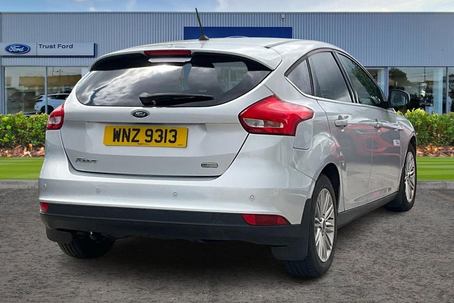 Ford FOCUS Photo autoimg-94a0f213e1f2a77eca7030c40acd169d85c549ff.jpg