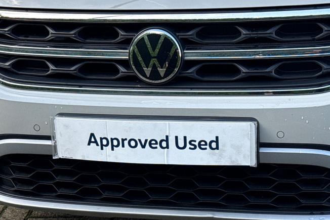 VOLKSWAGEN T-Roc Photo 29