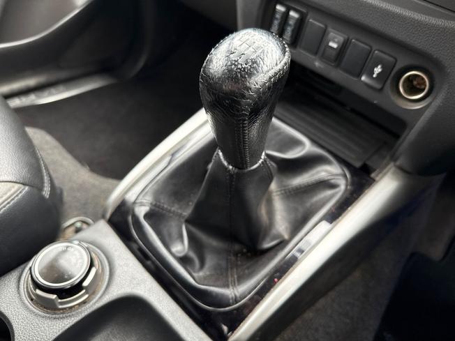 MITSUBISHI L200 Photo 53