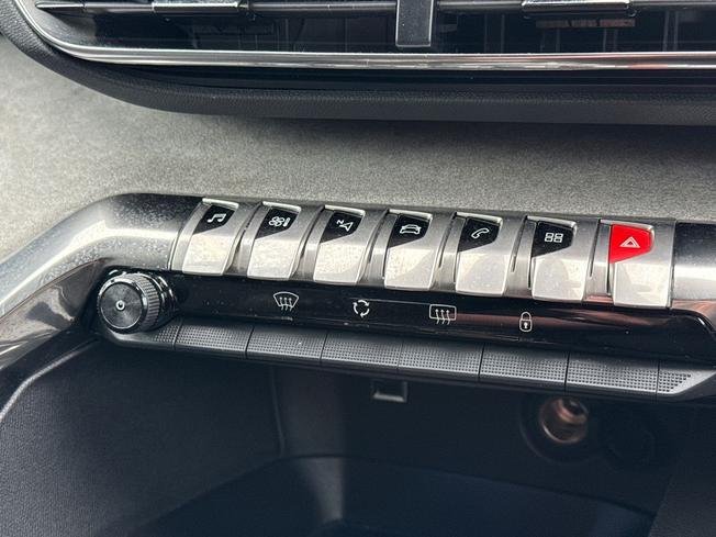 Peugeot 5008 Photo 40