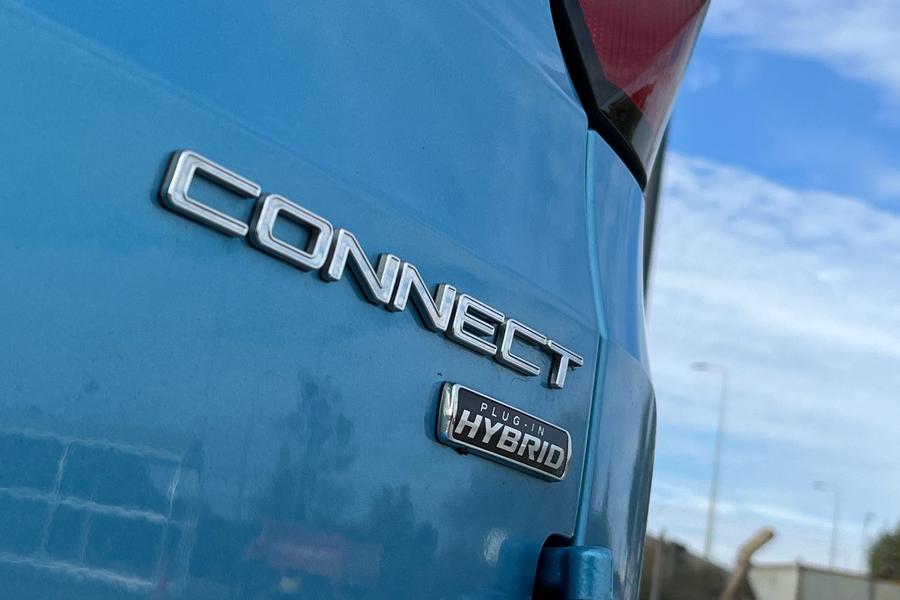 Ford TRANSIT CONNECT Photo autoimg-94ae21f148dcae014ba006ff0098d776429431e2.jpg