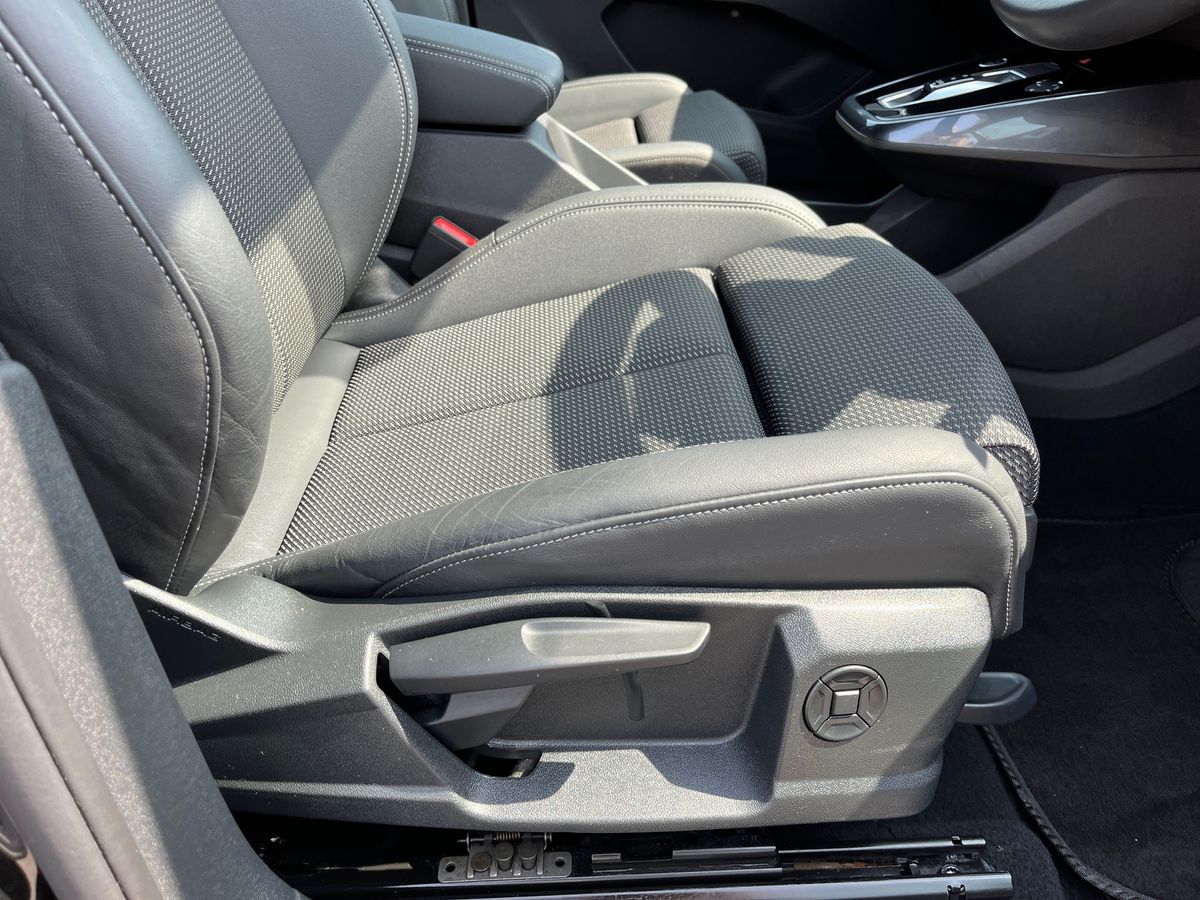 Audi Q4 e-tron Photo 31