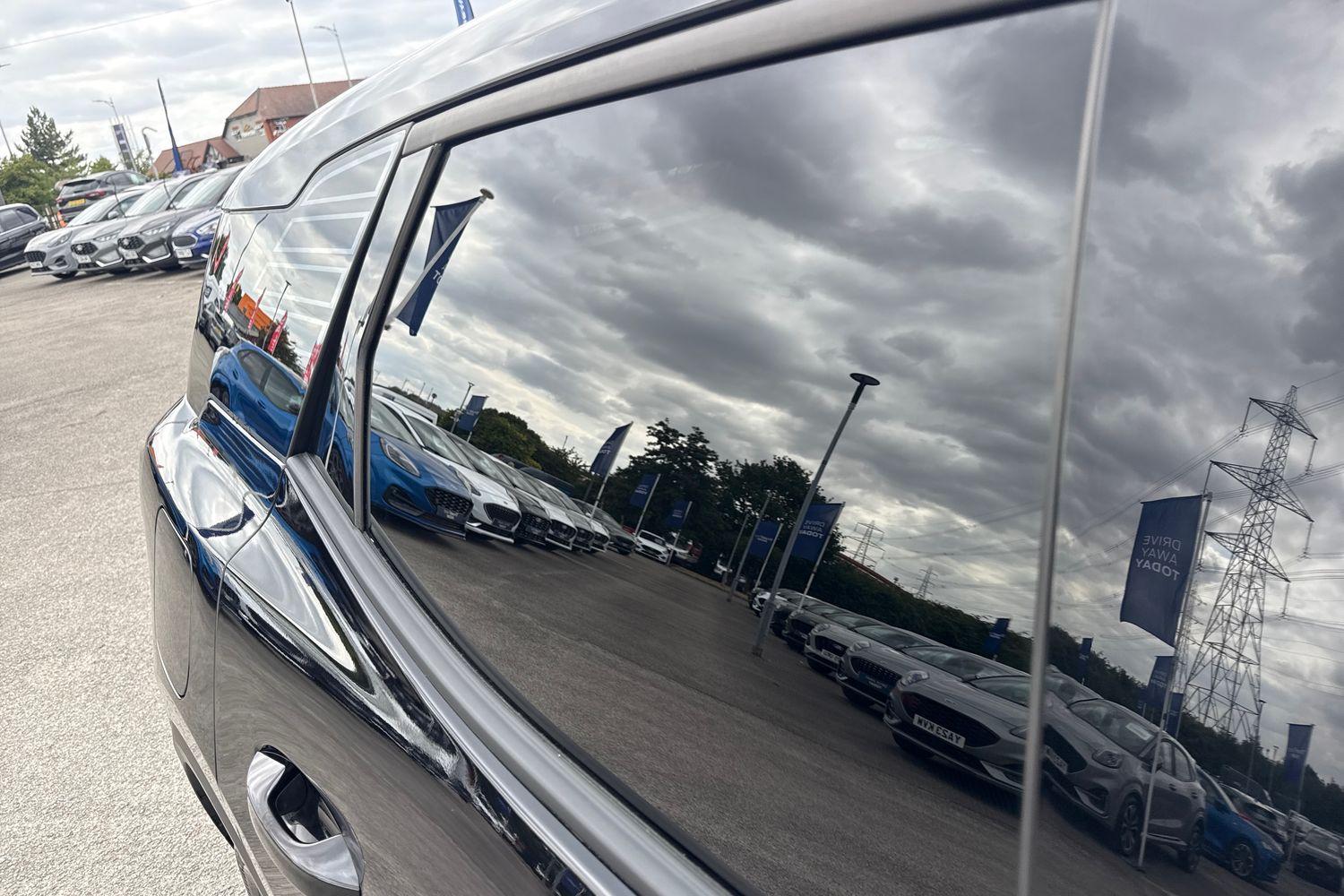 Ford EXPLORER Photo 34