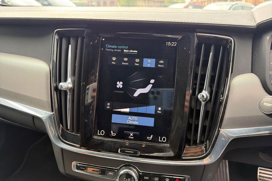 Volvo V90 Photo autoimg-94bb197be4363d8c830ec1b63b1e7c674fc41747.jpg