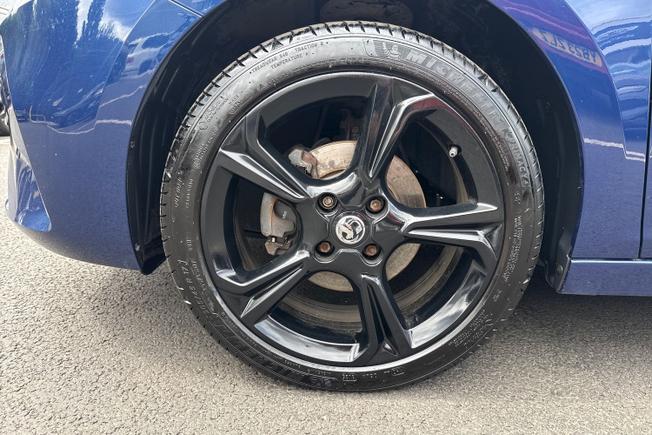 VAUXHALL Corsa Photo 5