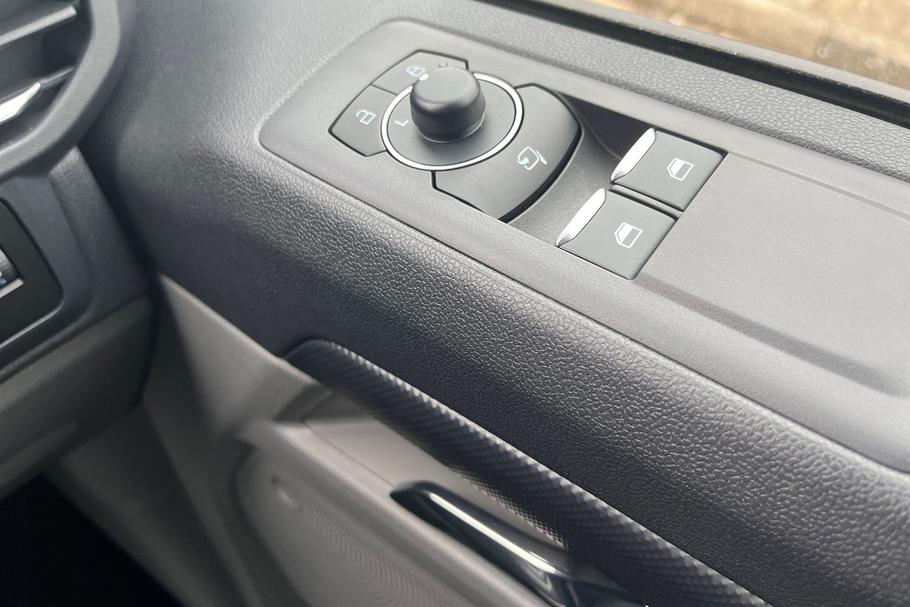 Used Ford TRANSIT CUSTOM 29