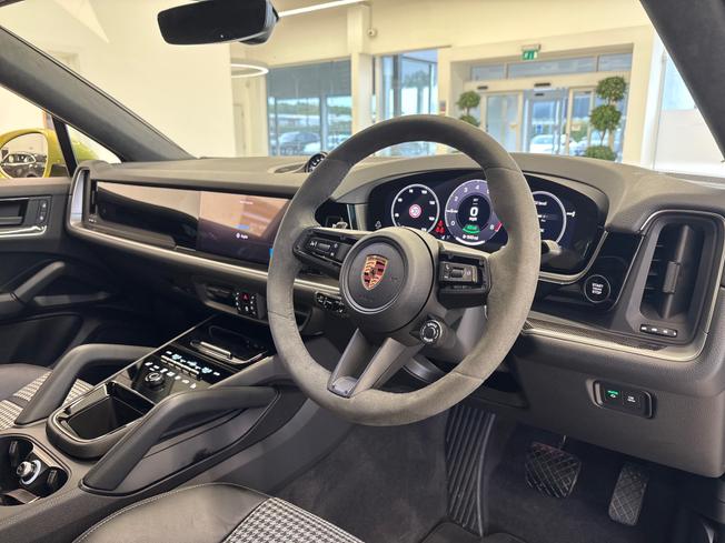 PORSCHE Cayenne Photo 17