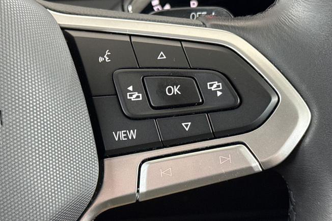 VOLKSWAGEN Tiguan Photo 17