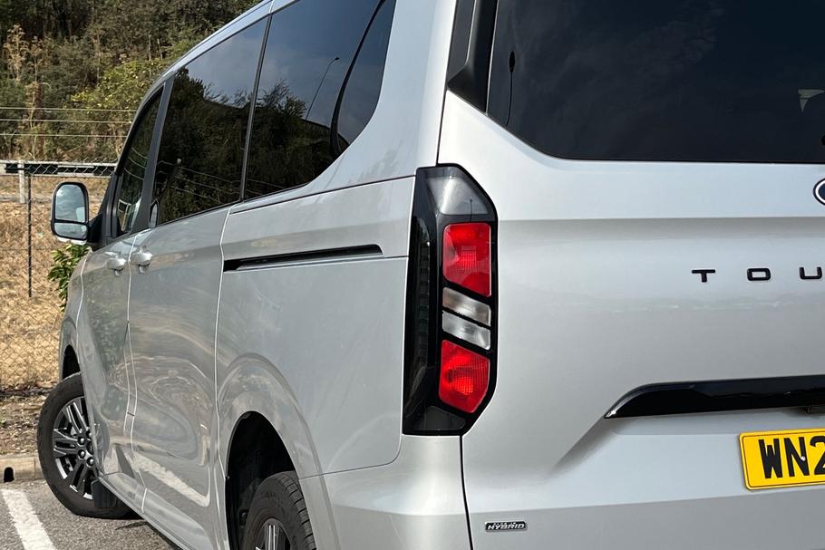 Used Ford TOURNEO CUSTOM WN26TXO 28