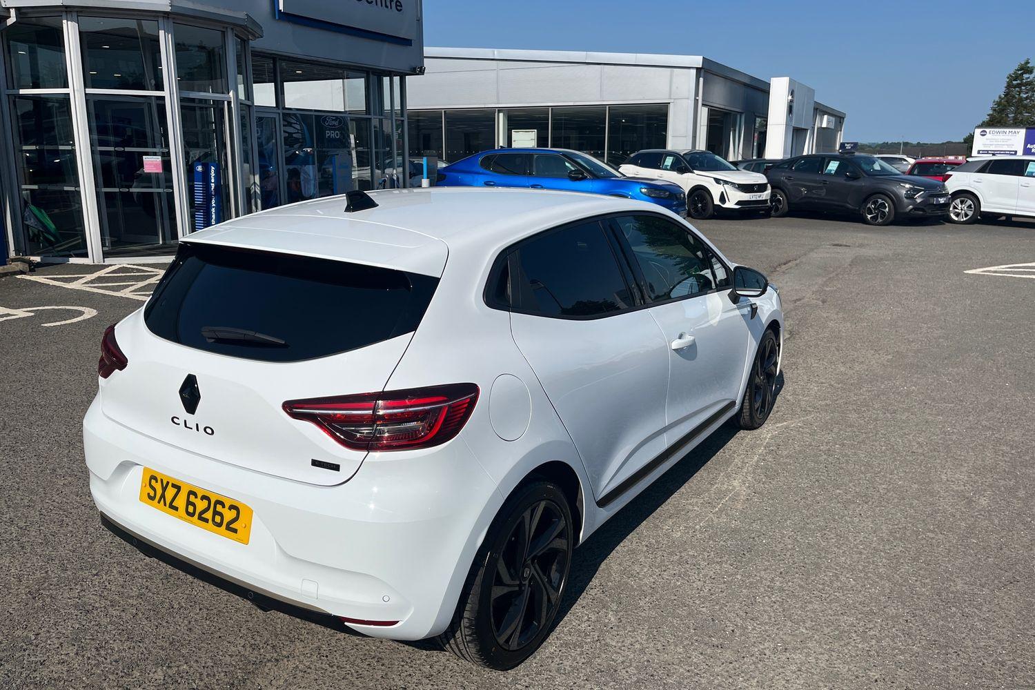 Renault CLIO Photo 36