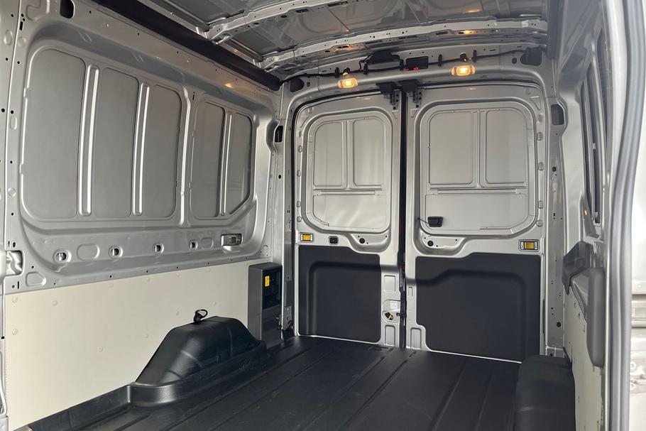 Used Ford E-TRANSIT LC75PZY 4