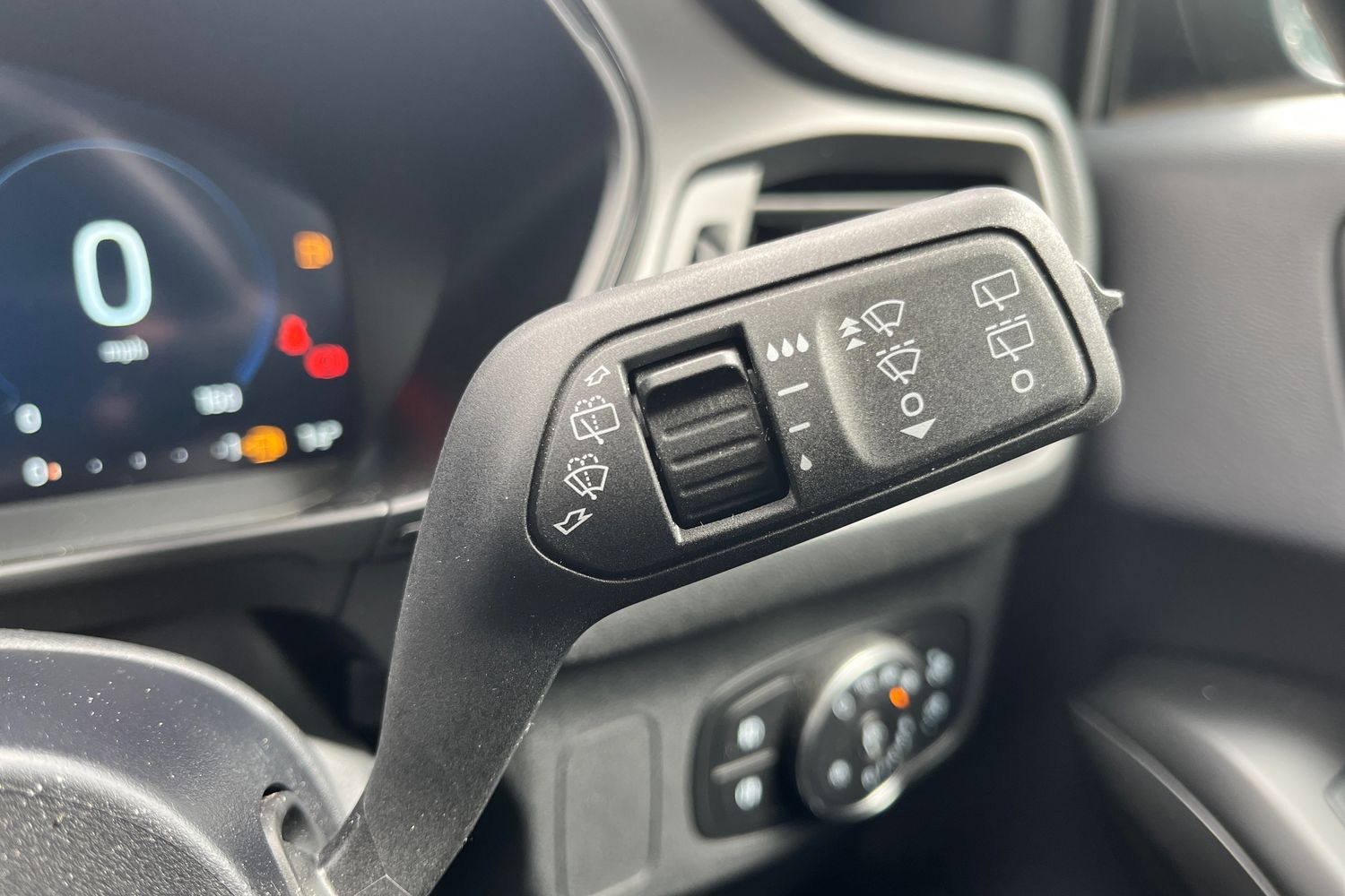 Ford FOCUS Photo 14