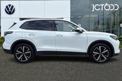 VOLKSWAGEN Tiguan Photo 4