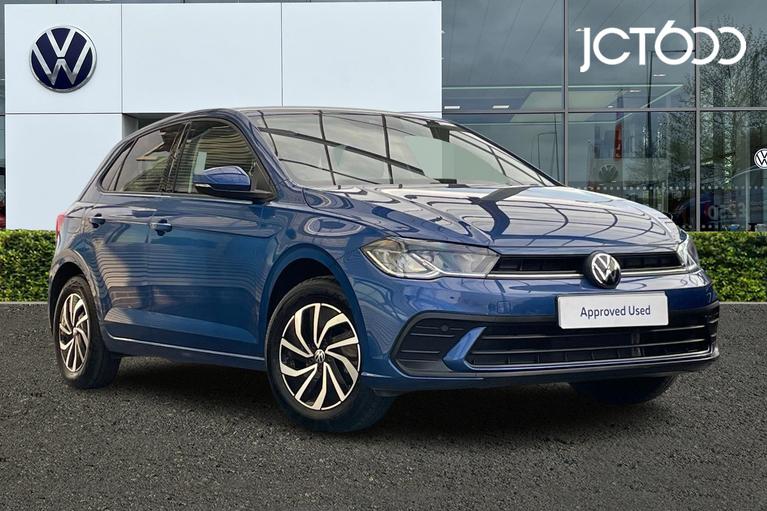 Used 2022 VOLKSWAGEN Polo 1.0 TSI Life Hatchback 5dr Petrol DSG Euro 6 (s/s) (95 ps) Blue at JCT600