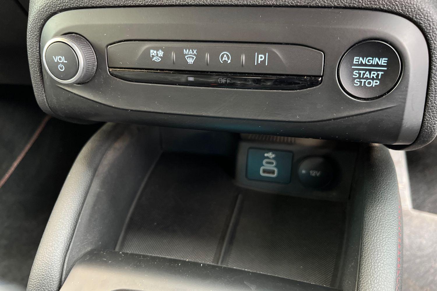 Ford FOCUS Photo 31
