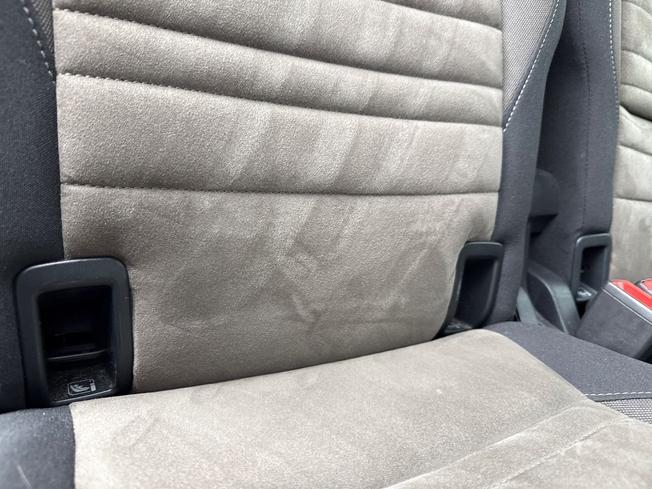 VOLKSWAGEN Touran Photo 25