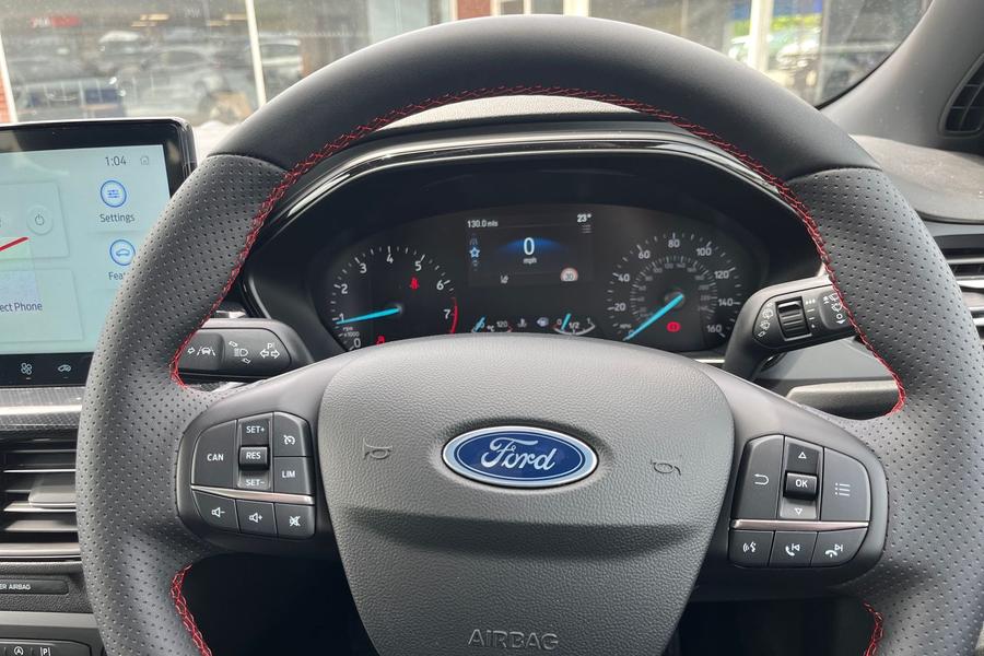 Ford FOCUS Photo autoimg-94e0deff6d5c7545abf844ad7dce74d71a8797ee.jpg