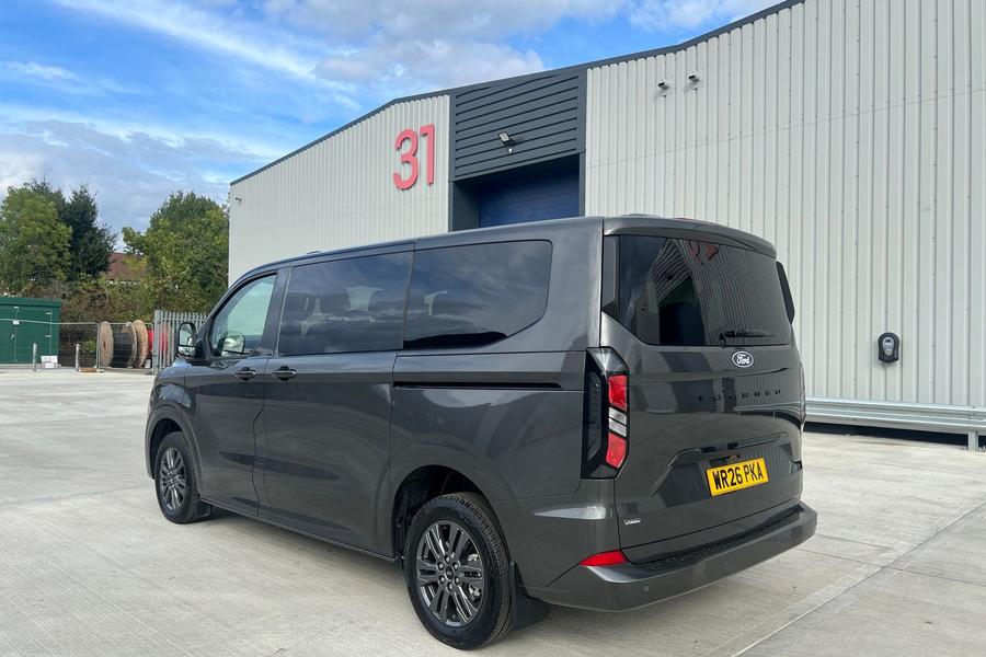 Ford TOURNEO CUSTOM Photo autoimg-94eb599ebeac5d9c77edaeafedcd2baaac52443b.jpg