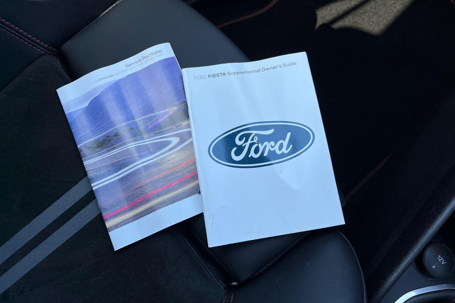 Ford FIESTA Photo 21