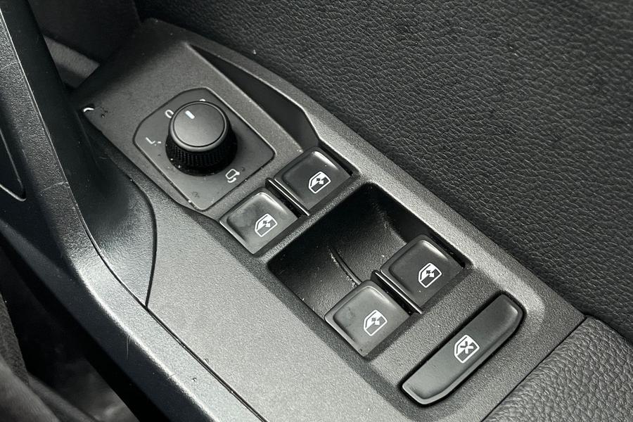 Seat Ibiza Photo autoimg-94f22516fed9d1ef66346c89e9ca54d417ecc61b.jpg