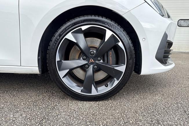 CUPRA Leon Photo 5