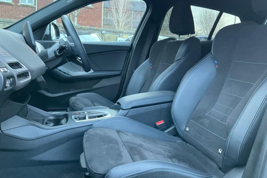 Used BMW 1 SERIES HMZ4456 19