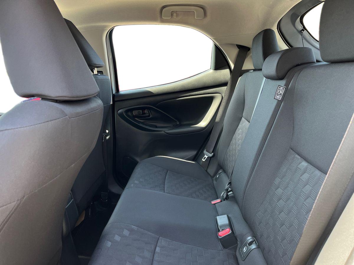 Toyota Yaris Photo 3
